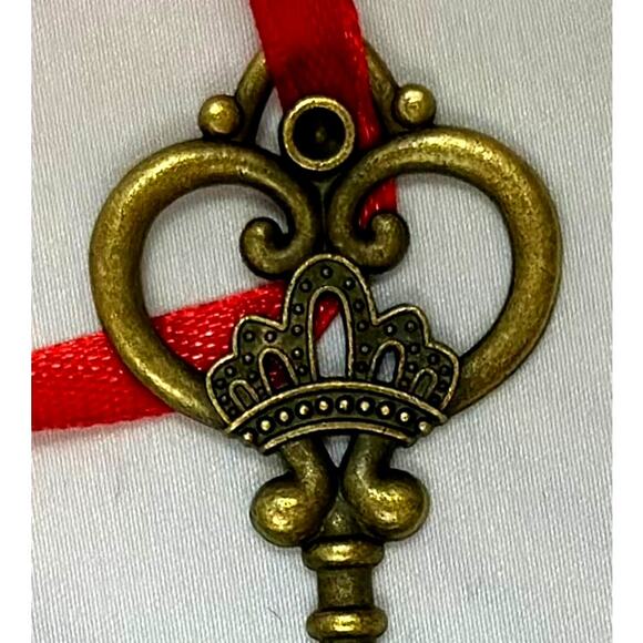 Christmas Santa's Magic Key Ornament Card Red Ribbon - Picture 9 of 16